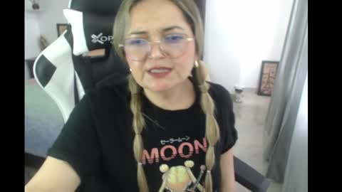 Snapshot of samy_vsn chatting on February 22, 3:36 pm samy_vsn online show from February 22, 3:36 pm