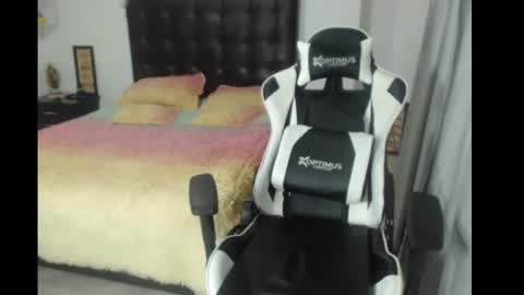 Snapshot of samy_vsn chatting on February 28, 2:42 am samy_vsn online show from February 28, 2:42 am