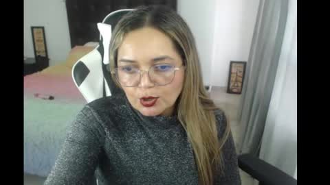 Snapshot of samy_vsn chatting on March 4, 6:29 pm samy_vsn online show from March 4, 6:29 pm