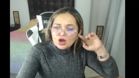 Snapshot of samy_vsn chatting on March 5, 12:49 am samy_vsn online show from March 5, 12:49 am