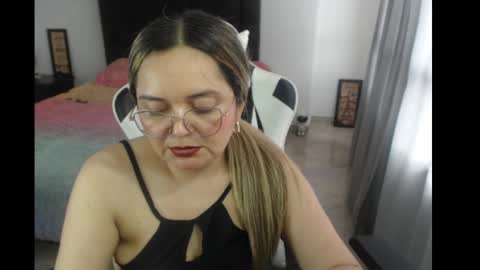 Snapshot of samy_vsn chatting on March 6, 6:48 pm samy_vsn online show from March 6, 6:48 pm