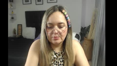 Snapshot of samy_vsn chatting on September 8, 9:47 pm samy_vsn online show from September 8, 9:47 pm