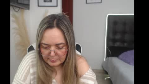 Snapshot of samy_vsn chatting on September 15, 7:47 pm samy_vsn online show from September 15, 7:47 pm