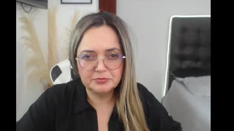 Snapshot of samy_vsn chatting on September 17, 7:48 pm samy_vsn online show from September 17, 7:48 pm