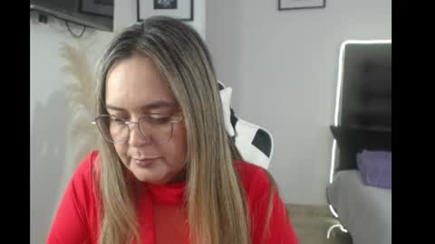 Snapshot of samy_vsn chatting on September 19, 7:14 pm samy_vsn online show from September 19, 7:14 pm