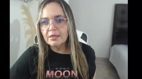 Snapshot of samy_vsn chatting on September 21, 5:03 pm samy_vsn online show from September 21, 5:03 pm