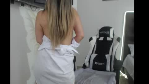 Snapshot of samy_vsn chatting on October 1, 6:47 pm samy_vsn online show from October 1, 6:47 pm