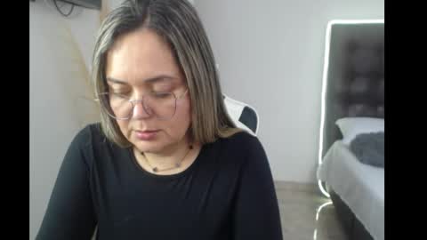 Snapshot of samy_vsn chatting on October 3, 4:59 pm samy_vsn online show from October 3, 4:59 pm