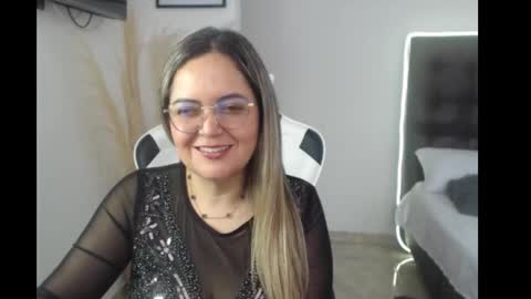 Snapshot of samy_vsn chatting on October 5, 5:11 pm samy_vsn online show from October 5, 5:11 pm