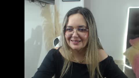 Snapshot of samy_vsn chatting on November 21, 9:02 pm samy_vsn online show from November 21, 9:02 pm