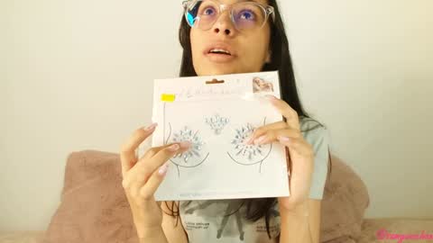 Special show on 17 december and 23 UwU online show from February 6, 4:21 am