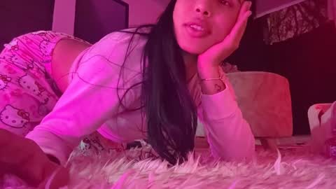 Snapshot of samys_world chatting on January 17, 6:04 am Samy Montoya online show from January 17, 6:04 am