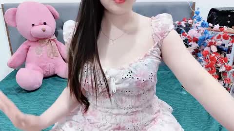 sanami_sian_ online show from April 13, 2:44 pm