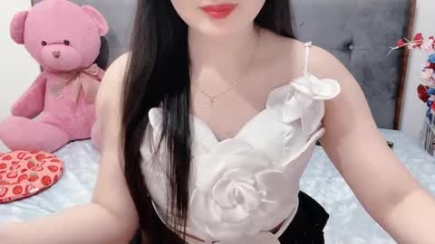 Snapshot of sanami_sian_ chatting on May 13, 1:52 pm sanami_sian_ online show from May 13, 1:52 pm