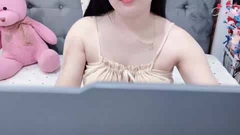 Snapshot of sanami_sian_ chatting on May 19, 1:56 am sanami_sian_ online show from May 19, 1:56 am