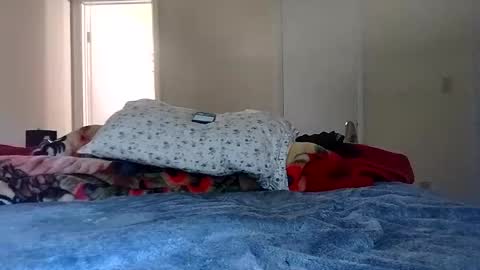 sanchezabsurdo online show from October 3, 1:19 pm