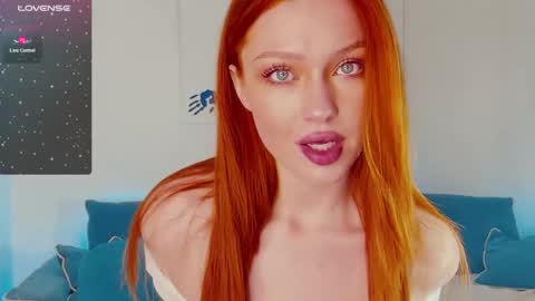 Snapshot of sanda_red chatting on December 23, 4:50 pm Sanda3 online show from December 23, 4:50 pm