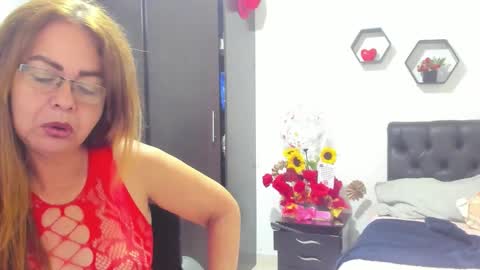 Sanddi  online show from February 19, 10:28 pm