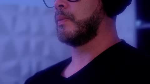 Snapshot of sanders_white chatting on December 21, 6:53 am Sanders online show from December 21, 6:53 am