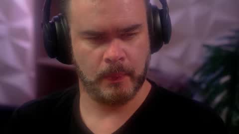 Snapshot of sanders_white chatting on January 6, 7:56 am Sanders online show from January 6, 7:56 am