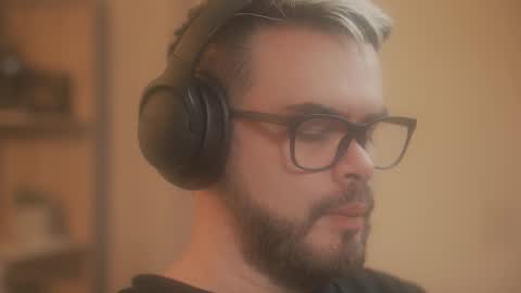 Snapshot of sanders_white chatting on March 10, 4:50 am Sanders online show from March 10, 4:50 am