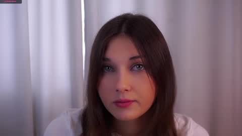Snapshot of sandili chatting on June 12, 2:32 am Isabel but you can call me Bella online show from June 12, 2:32 am