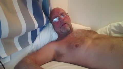 Snapshot of sandnesrune523 chatting on October 18, 9:04 pm sandnesrune523 online show from October 18, 9:04 pm