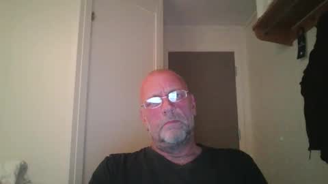 Snapshot of sandnesrune523 chatting on October 20, 5:46 pm sandnesrune523 online show from October 20, 5:46 pm