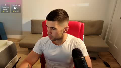 Snapshot of sandow_ chatting on September 12, 3:12 pm Sandow online show from September 12, 3:12 pm