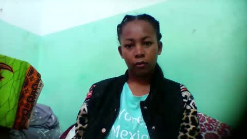 sandra1253099 online show from November 12, 6:36 am