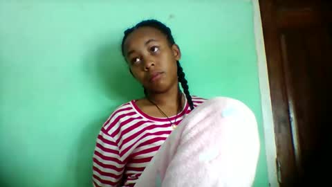 Snapshot of sandra1253099 chatting on May 16, 6:21 am sandra1253099 online show from May 16, 6:21 am