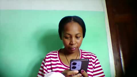 Snapshot of sandra1253099 chatting on May 17, 6:26 pm sandra1253099 online show from May 17, 6:26 pm