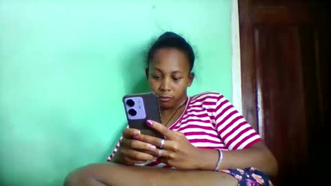 Snapshot of sandra1253099 chatting on May 18, 5:08 pm sandra1253099 online show from May 18, 5:08 pm