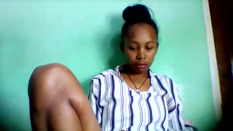 Snapshot of sandra1253099 chatting on May 20, 6:52 am sandra1253099 online show from May 20, 6:52 am