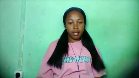 Snapshot of sandra1253099 chatting on May 29, 7:06 am sandra1253099 online show from May 29, 7:06 am