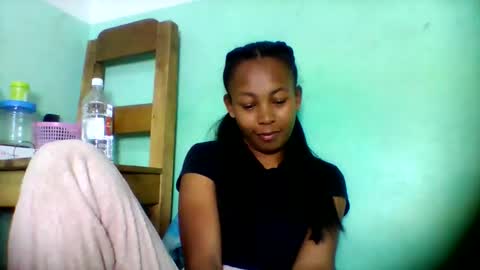 Snapshot of sandra1253099 chatting on June 1, 6:15 am sandra1253099 online show from June 1, 6:15 am