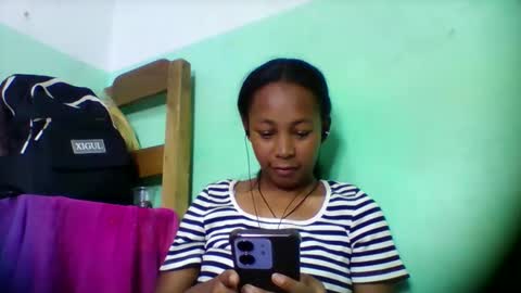Snapshot of sandra1253099 chatting on June 5, 7:03 am sandra1253099 online show from June 5, 7:03 am