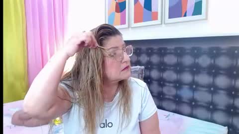 Snapshot of sandra_20_ chatting on July 9, 11:14 am SANDRA online show from July 9, 11:14 am