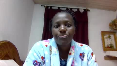 Snapshot of sandra_milly chatting on May 11, 2:50 am sandra online show from May 11, 2:50 am