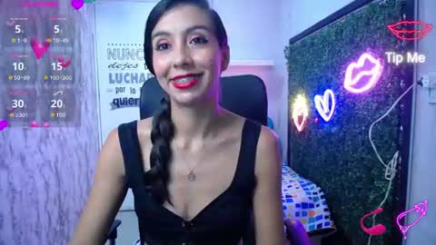 sandra  online show from July 7, 3:20 am