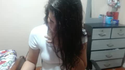 Snapshot of sandra_rosse chatting on May 13, 2:53 am sandra_rosse online show from May 13, 2:53 am