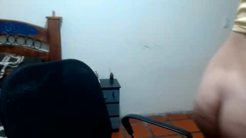 Snapshot of sandra_rosse chatting on May 29, 4:21 am sandra_rosse online show from May 29, 4:21 am