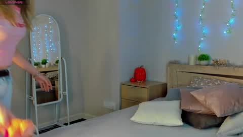 sandraa_anderson online show from May 3, 11:22 pm