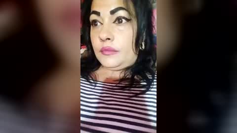 Snapshot of sandrabenet chatting on July 18, 7:39 pm Sandra online show from July 18, 7:39 pm