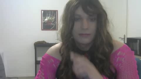 sandraclara online show from November 18, 6:56 pm