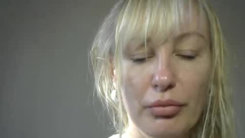 Snapshot of sandraglamour chatting on September 24, 1:47 pm Sandra online show from September 24, 1:47 pm