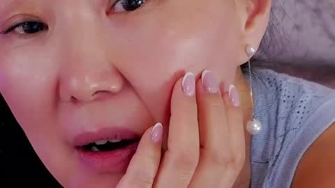 Snapshot of sandrami__ chatting on June 3, 2:33 pm Sandra online show from June 3, 2:33 pm