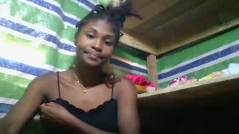 Snapshot of sandricaaa chatting on May 6, 9:03 am sandricaaa online show from May 6, 9:03 am
