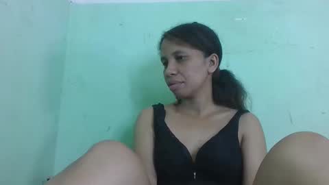 Snapshot of sandrinah788632 chatting on May 16, 6:43 am sandrinah788632 online show from May 16, 6:43 am
