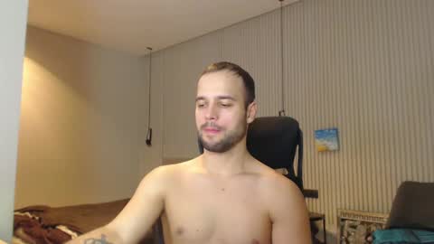 DeAlex online show from February 10, 5:41 pm